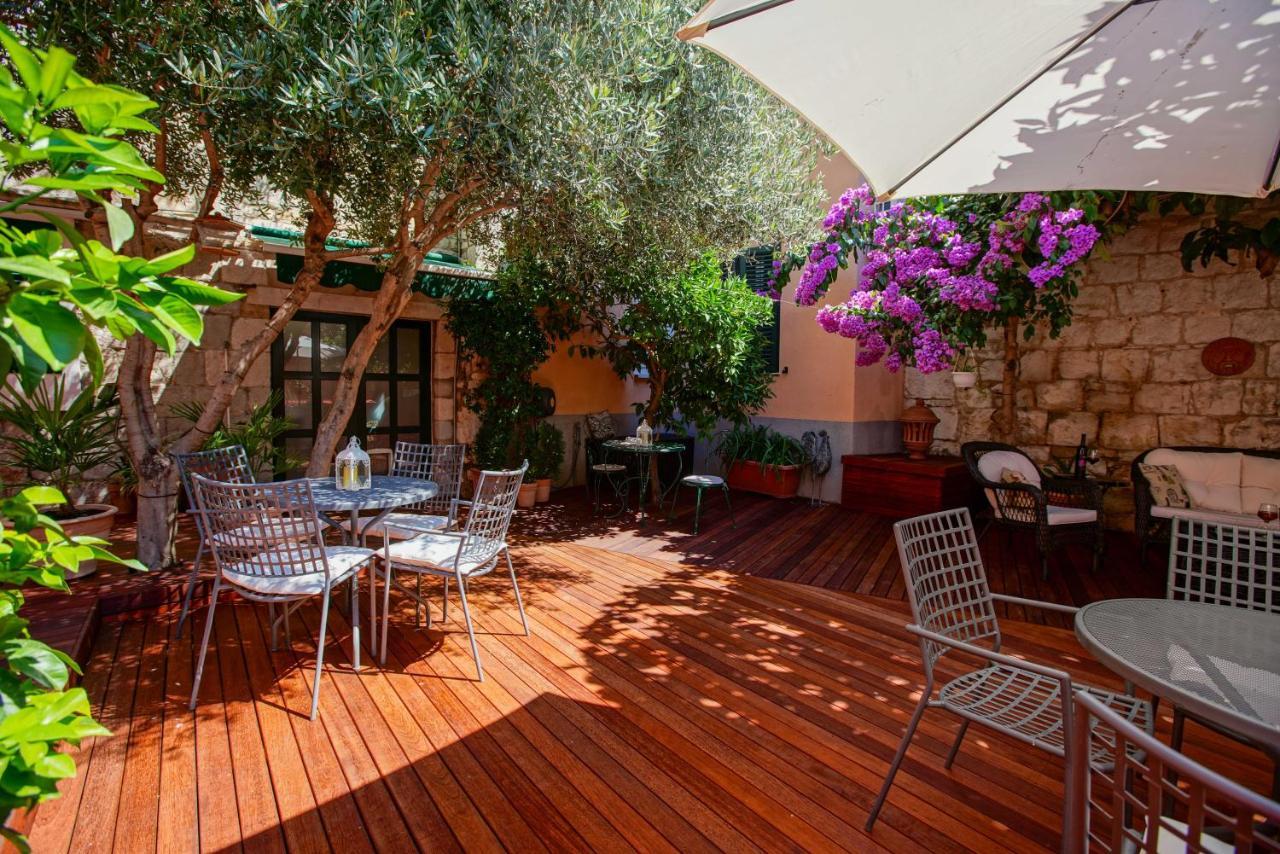 Boutique Guest Accommodation Zephyrus Split Exterior photo